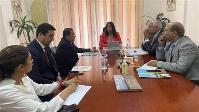 نائب وزير السياحة تبحث دفع الحركة الوافدة من أوزبكستان وكوريا الجنوبية