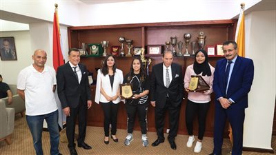 الإسماعيلي يكرم بطلتي رفع الأثقال والقوى البدنية