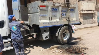 تطهير وردم بلوعات محور كمال عامر في العمرانية | صور