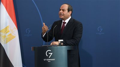 السيسي يشارك في مائدة مستديرة مع ممثلي مجتمع الأعمال ورؤساء كبرى الشركات الصناعية الألمانية