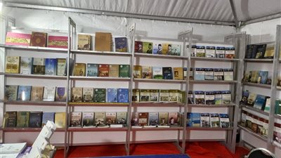 دار الكتب والوثائق تشارك في معرض النادي الأهلي الأول للكتاب| صور