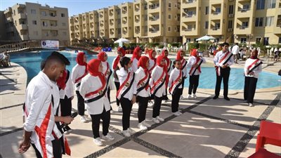 محافظ مطروح يكرم عددا من القيادات التعليمية والتنفيذية والمجتمع المدني