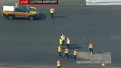 انصهار المدرج.. حرارة الجو تصيب مطارا بريطانيا بالشلل | فيديو