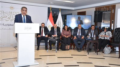 ضياء رشوان: الحوار الوطني سياسي خالص ولا يوجد حظر لأى وسيلة إعلامية في مصر | صور