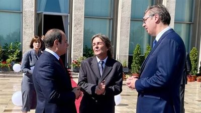 أول صورة من استقبال السيسي بقصر صربيا الرئاسي