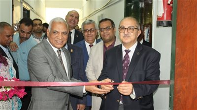 رئيس جامعة أسيوط يفتتح مركز الحوكمة الحضرية ومعامل كلية الهندسة 