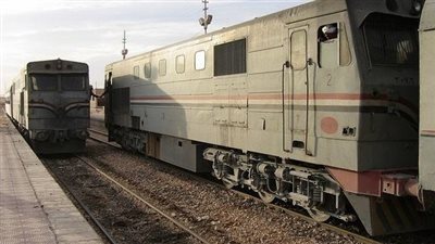 ضحية زجاجة مياه.. مصرع مواطن صدمه قطار بمحطة ببا في بني سويف 