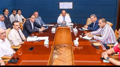 ميناء دمياط يبحث تذليل المعوقات لزيادة معدلات تداول البضائع