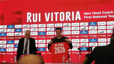 فهمت الرسالة ووافقت في لحظة.. فيتوريا يكشف تفاصيل التعاقد مع اتحاد الكرة | فيديو 