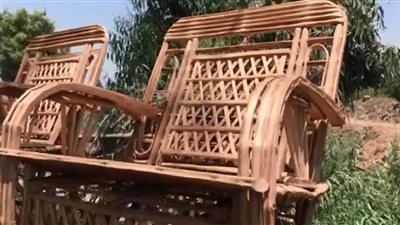 الصناعة من جريد النخيل.. حرفة يدوية تواجه مخاطر الانقراض |فيديو