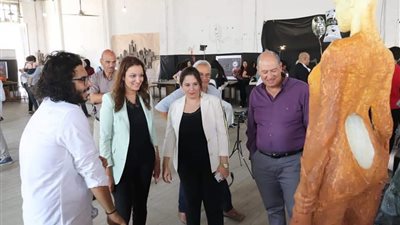 نائب محافظ الجيزة تشهد مناقشة مشاريع تخرج طلاب الفنون التطبيقية| صور