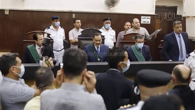 صراخ وبكاء ومشادات.. تفاصيل أولى جلسات محاكمة المتهمين بقتل شيماء جمال | فيديو وصور