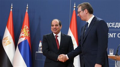 السيسي يزور النصب التذكاري للجندي المجهول في صربيا