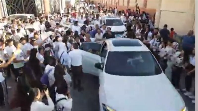 جاتب من استقبال الطلاب