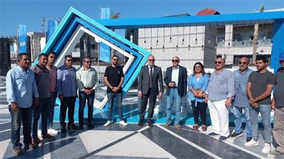 جولة لوزير الإسكان ورئيس المجتمعات العمرانية بنورث سكوير مول بعد افتتاحه