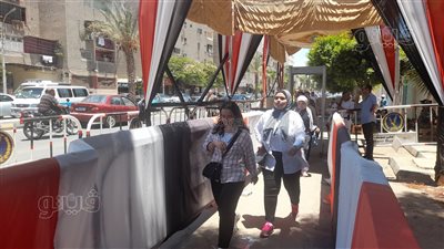 طلاب الثانوية العامة ببني سويف: امتحان الفلسفة سهل والأحياء صعب | فيديو