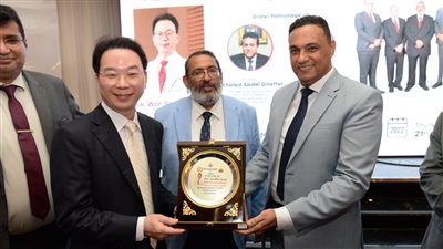 محافظ الدقهلية يشارك في المؤتمر العلمي لجراحة الشريان الأورطي | صور 