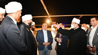 جولة سياحية.. وزير الأوقاف والمفتي ومحافظ دمياط يلتقون كبار علماء الهند بدمياط.. غدًا