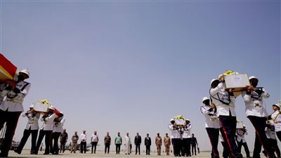 الكاظمي يستقبل جثامين شهداء الاعتداء التركي ويتقدم مراسم التشييع