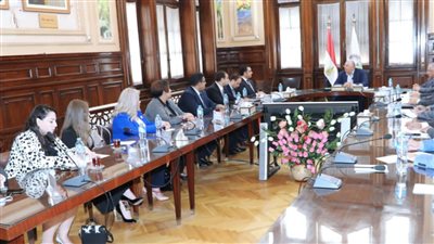 استعدادا لقمة المناخ.. وزير الزراعة يستقبل وفد تنسيقية شباب الأحزاب والسياسيين