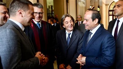 السيسي: المجتمع الدولي بات يواجه تحديات جديدة وعلى رأسها تغير المناخ.. هدفنا أن تساهم نتائج القمة المقبلة في وضع العالم على الطريق الصحيح نحو تحويل التعهدات والوعود إلى تنفيذ فعلي على الأرض