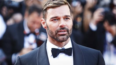 ريكي مارتن يفوز في قضيته بعد تراجع ابن شقيقه عن الاتهامات