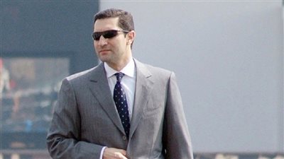 بهتاف شهير.. علاء مبارك يتغزل في أداء الزمالك أمام الأهلي