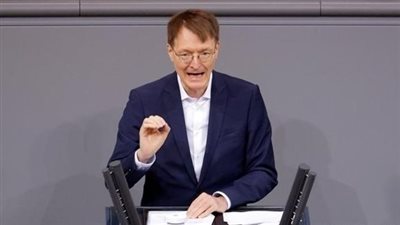 وزير الصحة الألماني يحذر من موجة جديدة كارثية لكورونا