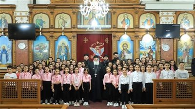 الأنبا مرقوريوس يشارك في كرنفال 