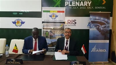 توقيع مذكرة تفاهم بين سلطتي الطيران المصري والسنغالي لتنشيط الحركة الجوية