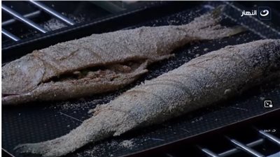 مش هتشتري سمك مشوي من بره تاني.. طريقة عمل البوري المشوي في البيت|فيديو 