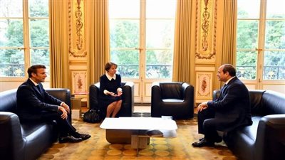 قمة مصرية فرنسية بقصر الإليزية: الرئيسان يبحثان تعزيز الشراكة الاستراتيجية.. مستجدات القضية الفلسطينية والأوضاع في شرق المتوسط وليبيا وسوريا ولبنان والأزمة الأوكرانية وقمة المناخ المقبلة بشرم الشيخ