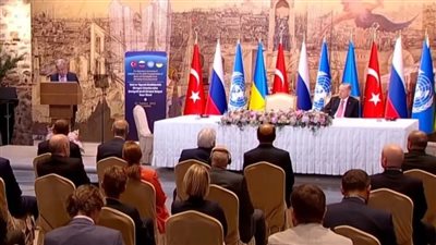 روسيا وأوكرانيا توقعان على اتفاق تصدير الحبوب 