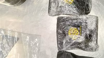 ضبط كوكتيل مخدرات بحوزة راكبة أجنبية في مطار القاهرة 