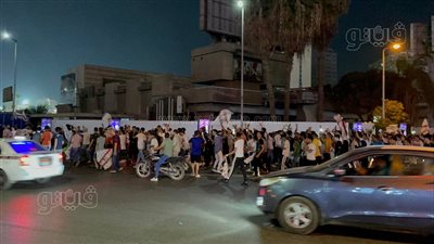 بالأعلام والهتافات.. جماهير الزمالك تحتفي بالفوز بكأس مصر من محيط النادي|فيديو وصور