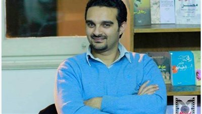 ميسرة صلاح الدين يقدم ورشة للكتابة المسرحية بمعرض الإسكندرية للكتاب