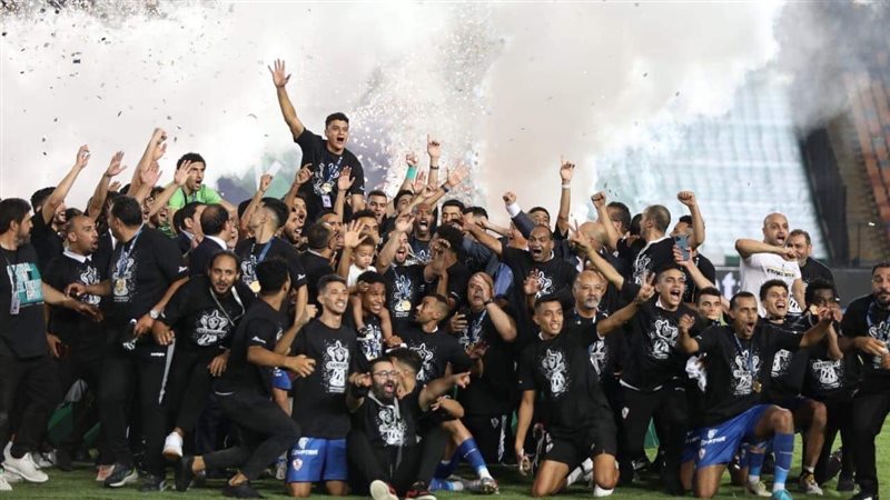 لاعبو الزمالك يحتفلون