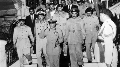 ختم الله على قلوبهم غشاوة.. سقطة استخباراتية حالت دون تنبؤ بريطانيا بثورة 23 يوليو