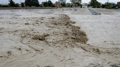مصرع وفقدان 23 شخصا جراء سيول جارفة جنوب إيران