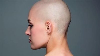 تفسير رؤية المرأة الصلعاء فى المنام وعلاقتها بالهموم والتعب النفسي