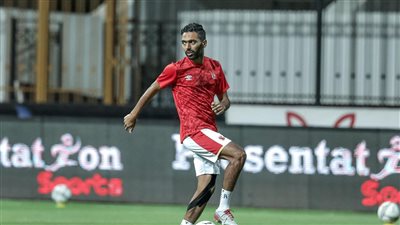 كوستاس يجري جراحة الركبة لـ«حسين الشحات» في مستشفى إسباير