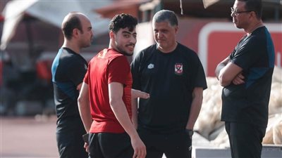 أكرم توفيق يشارك في أجزاء من تدريبات الأهلي