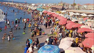 تزايد الاقبال على مصيف رأس البر l صور