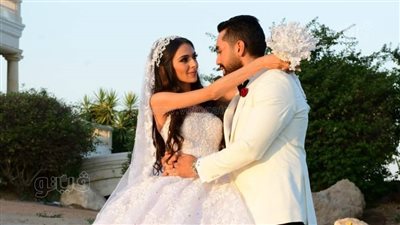 أخبار الفن اليوم | تامر حسني يطلق ألبومه الجديد.. وحفل زفاف ابنة شقيق عادل إمام 