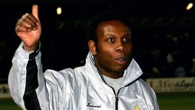 بعد 10 دقائق.. قصة أسرع إقالة لمدرب في تاريخ كرة القدم