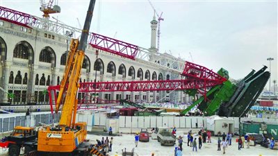 زي النهاردة.. سقوط رافعة في الحرم المكي ووفاة وإصابة المئات