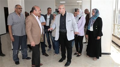 محافظ بني سويف يتفقد سير العمل بمشروع دار الضيافة