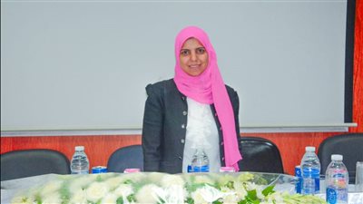 رسالة ماجستير عن إزاحة الارتباط بالبروتين للأدوية بصيدلة القاهرة