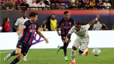 عقب الظهور الأول له مع برشلونة.. أبرز تصريحات ليفاندوفسكي بعد الفوز بالكلاسيكو الودي