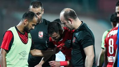 الأهلى يدعم عمرو السولية بعد إصابته في مباراة الجونة 